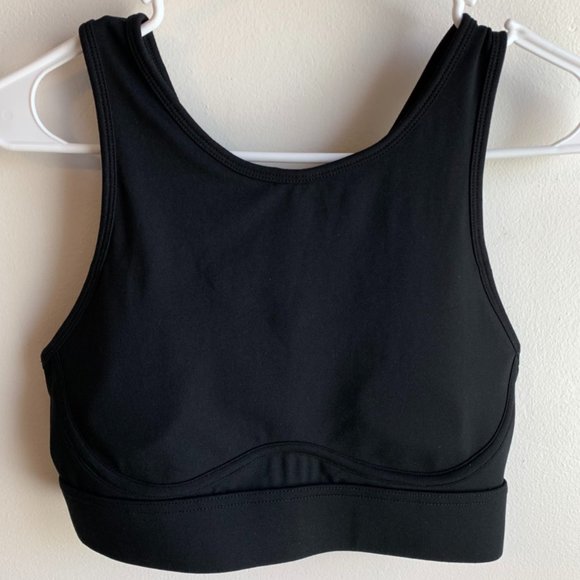 Fabletics Black Blare Cross Back Medium Impact Sports Bra - Picture 3 of 8